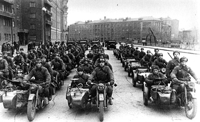 Ural motorcycles - snow drive Ural motorcycles - motorcade